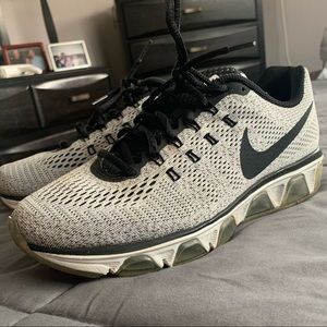 Women’s Nike Air Max Tailwind 8